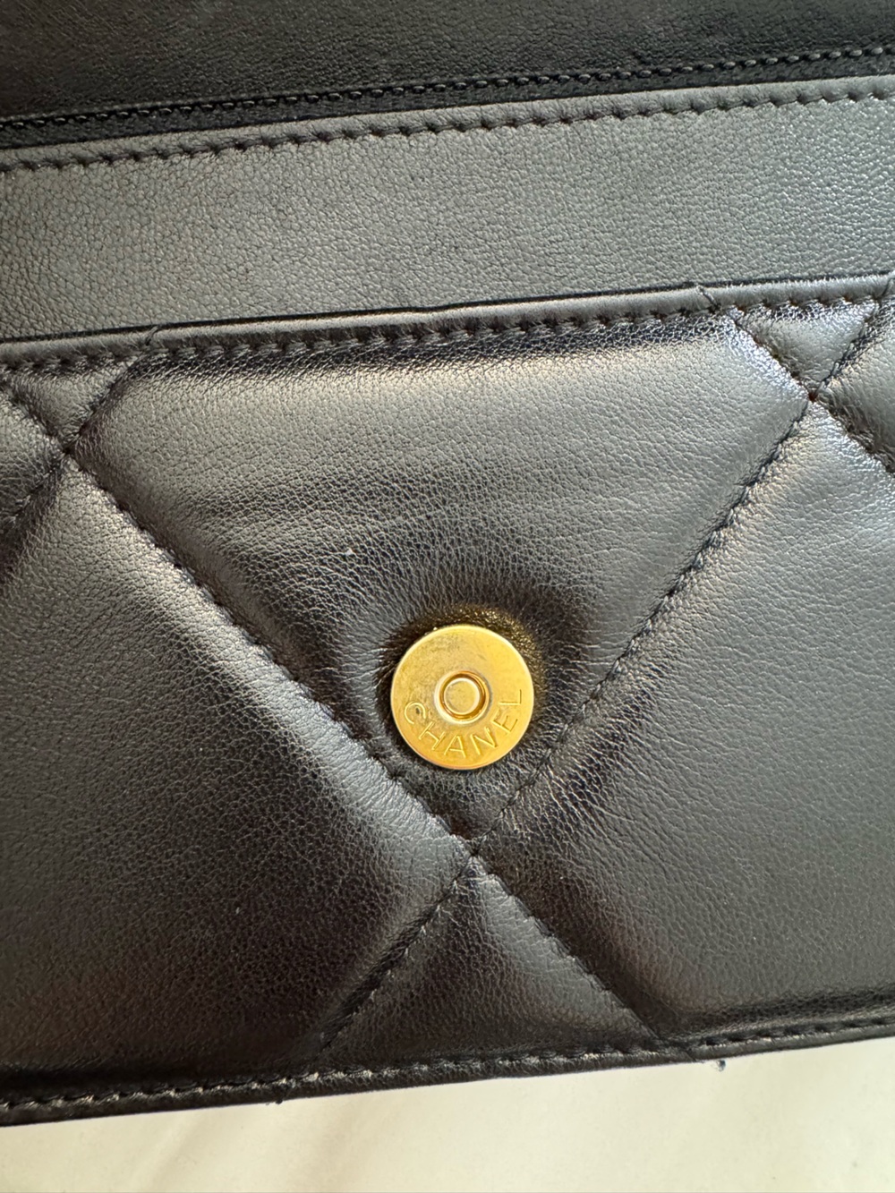 CHANEL 19 WOC Quilted Mini Shoulder Bag - Picture 4 of 11